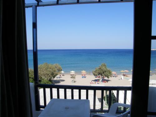 Bay Watch Aparthotel Karpathos Bagian luar foto