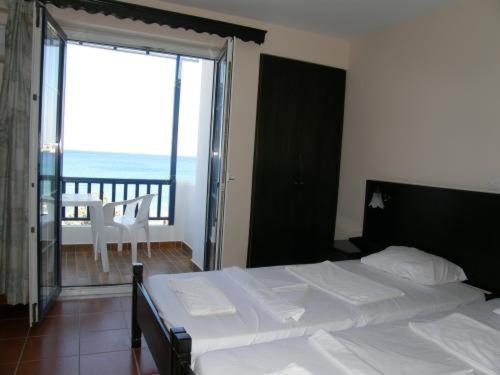 Bay Watch Aparthotel Karpathos Bagian luar foto