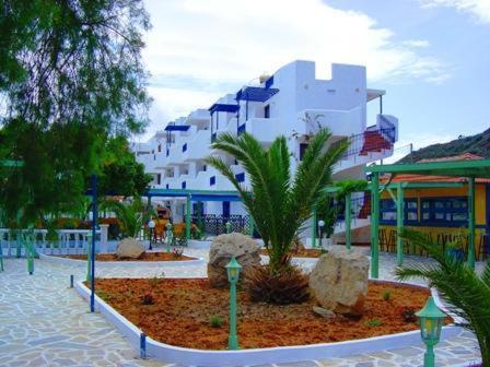 Bay Watch Aparthotel Karpathos Bagian luar foto