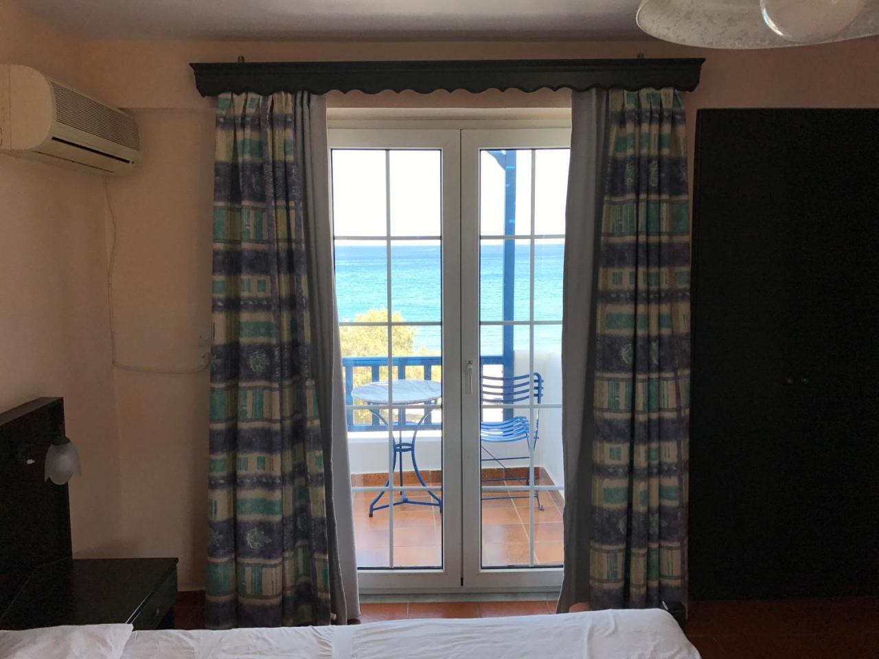 Bay Watch Aparthotel Karpathos Bagian luar foto